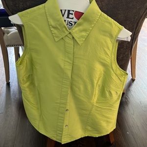 Pretty blouse in great condition